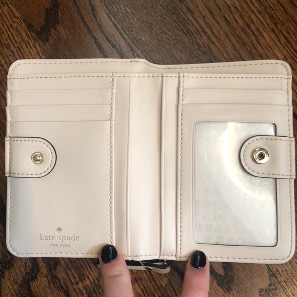 KATE SPADE WALLET - Picture 3 of 5